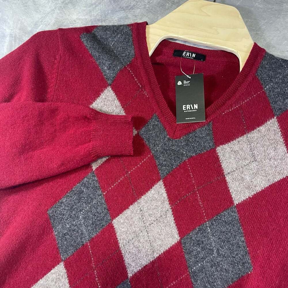 Erin Kathmandu Argyle Sweater Size L Red Pure New Wool V-Neck NWT